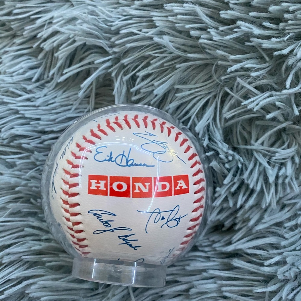 World Series ball - Picture 4 of 4